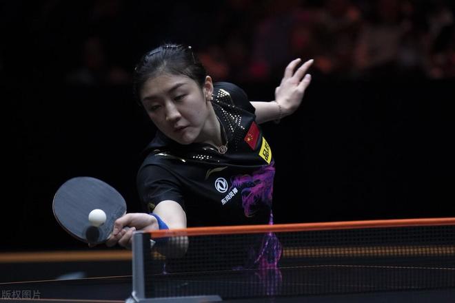 牛仔队等防 牛仔队等防